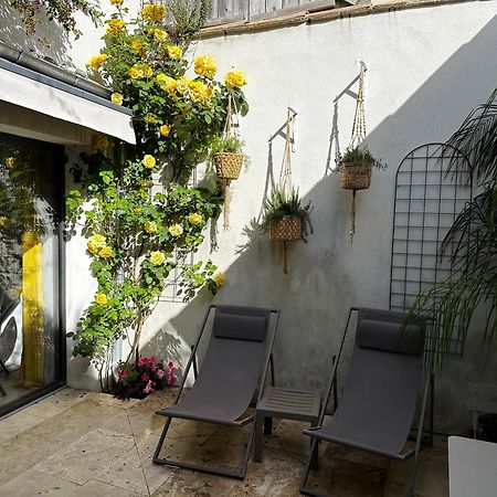 Appartements 3 Etoiles Terrasse Ou Patio Intra-Muros Aigues-Mortes Exterior photo