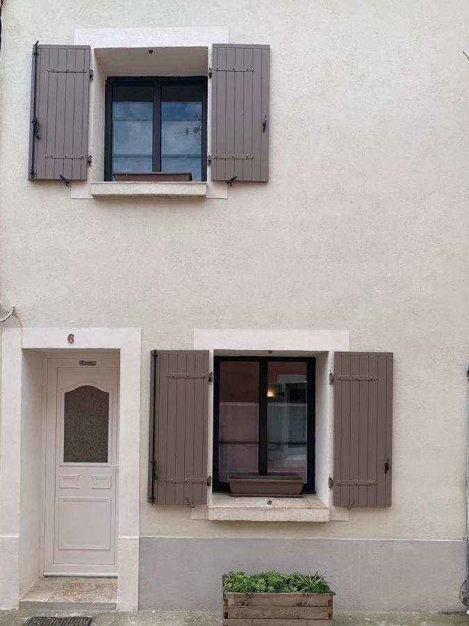 Appartements 3 Etoiles Terrasse Ou Patio Intra-Muros Aigues-Mortes Exterior photo