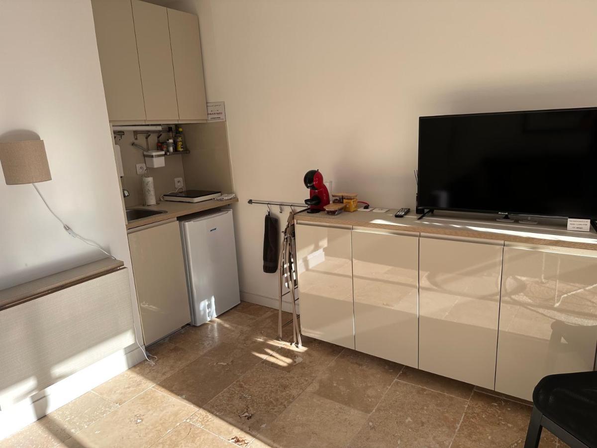 Appartements 3 Etoiles Terrasse Ou Patio Intra-Muros Aigues-Mortes Exterior photo